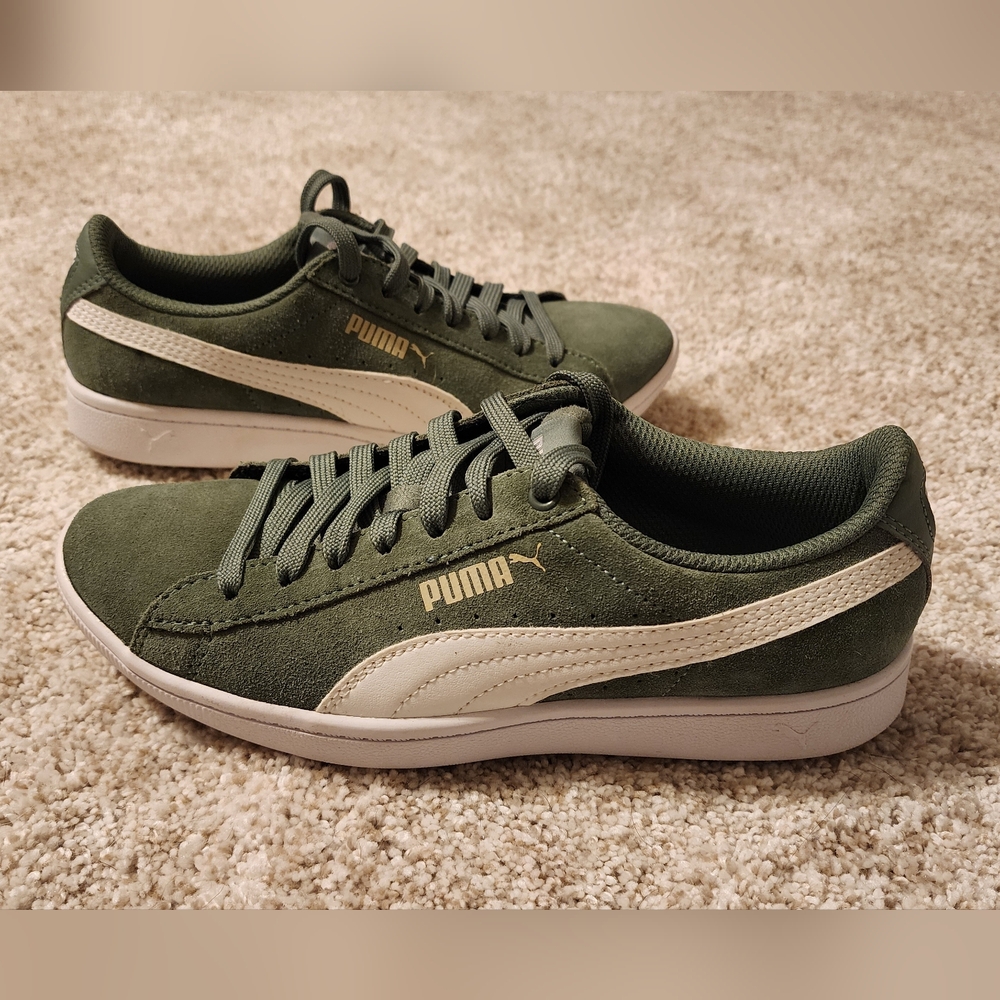 PUMA Smash Suede Low-Top Olive Green Sneakers sz 5.5